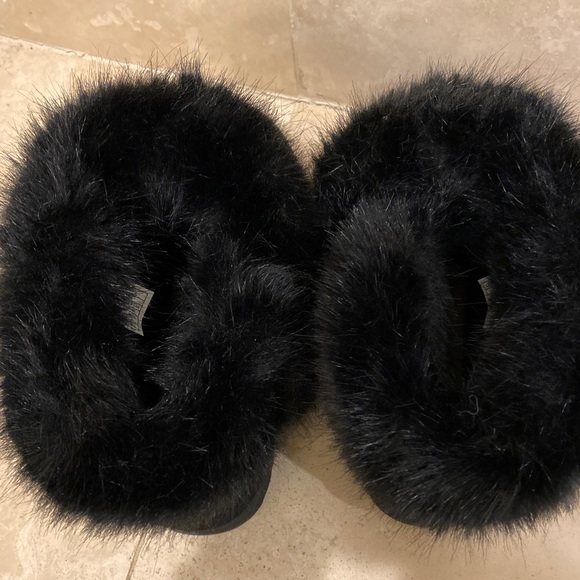 Ugg Milla Bootie - Picture 6 of 6